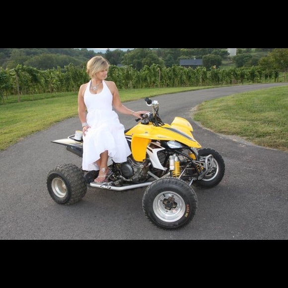 Meet your Posher, Candy - Picture 1 of 1